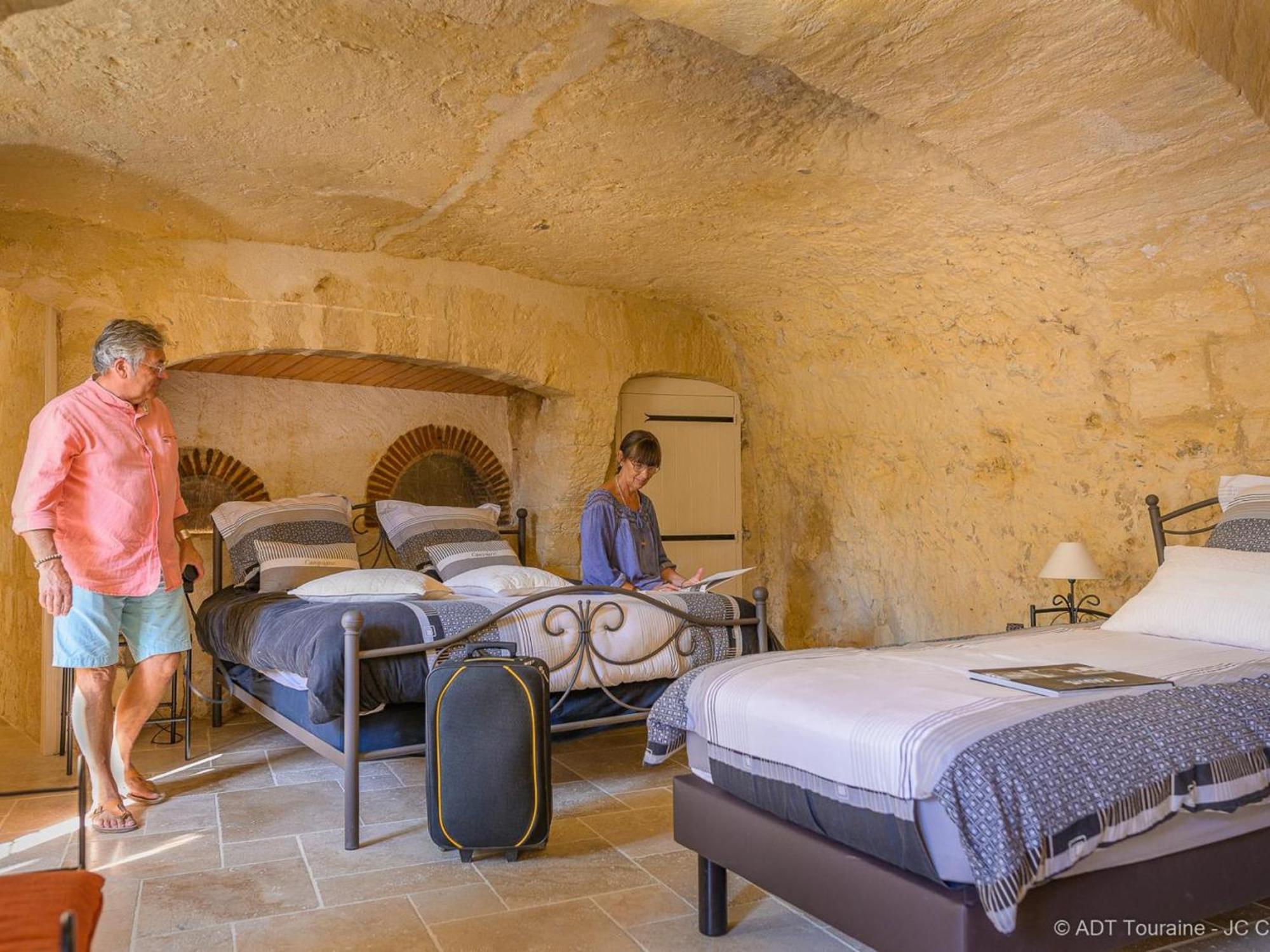 Maison Troglodyte Elegante Avec Spa, Salle De Jeux Et Jardin Clos A Vouvray - Fr-1-381-87 Ngoại thất bức ảnh