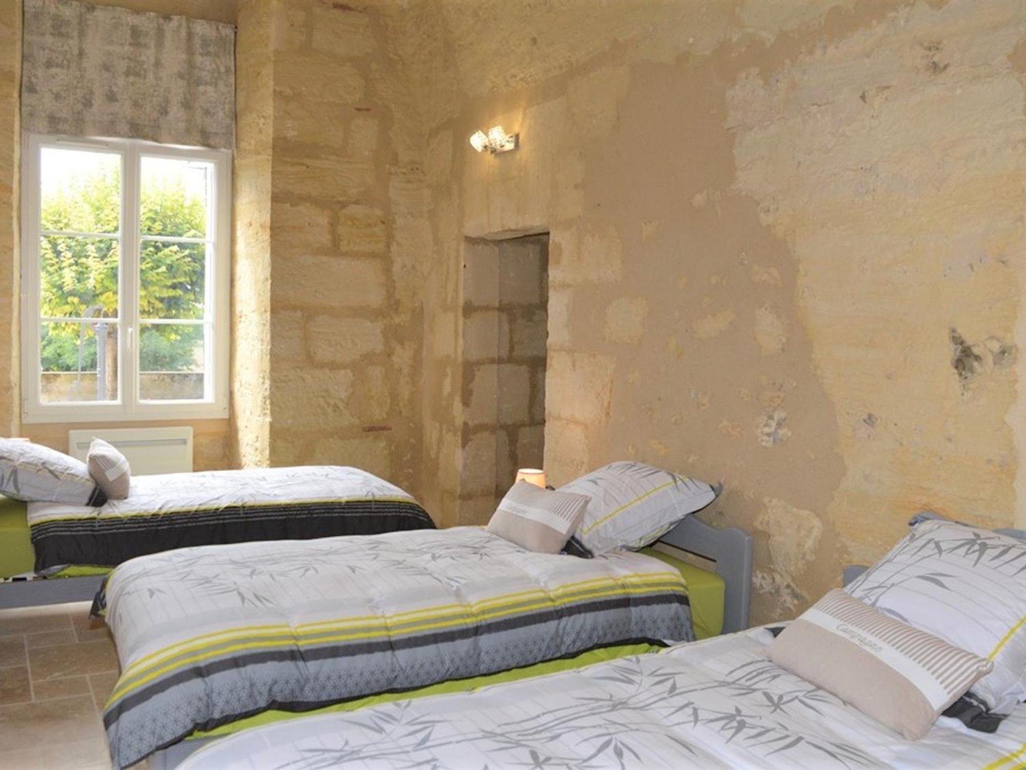 Maison Troglodyte Elegante Avec Spa, Salle De Jeux Et Jardin Clos A Vouvray - Fr-1-381-87 Ngoại thất bức ảnh