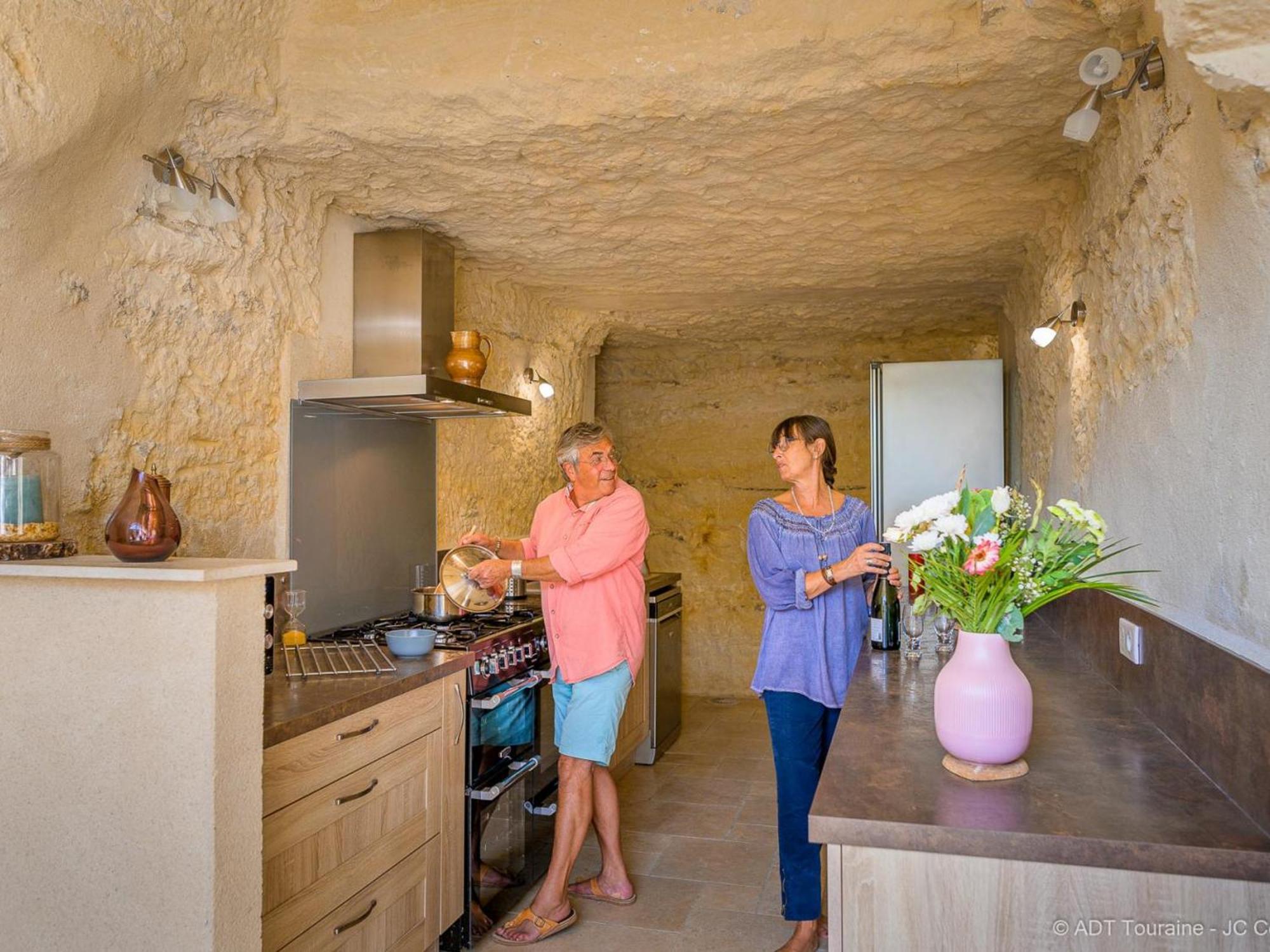 Maison Troglodyte Elegante Avec Spa, Salle De Jeux Et Jardin Clos A Vouvray - Fr-1-381-87 Ngoại thất bức ảnh